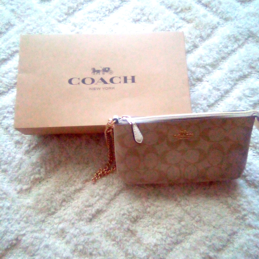 Coach wallet / clutch/wristlet